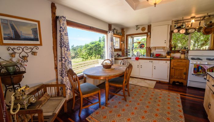 Bungalow Kitchen 20