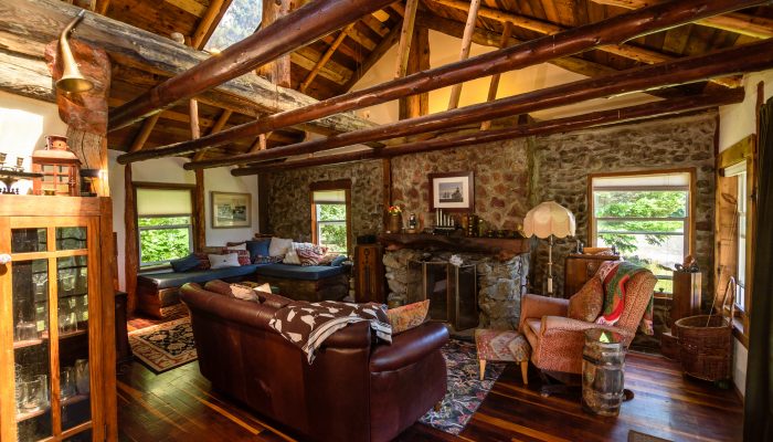 Bungalow Living Room0